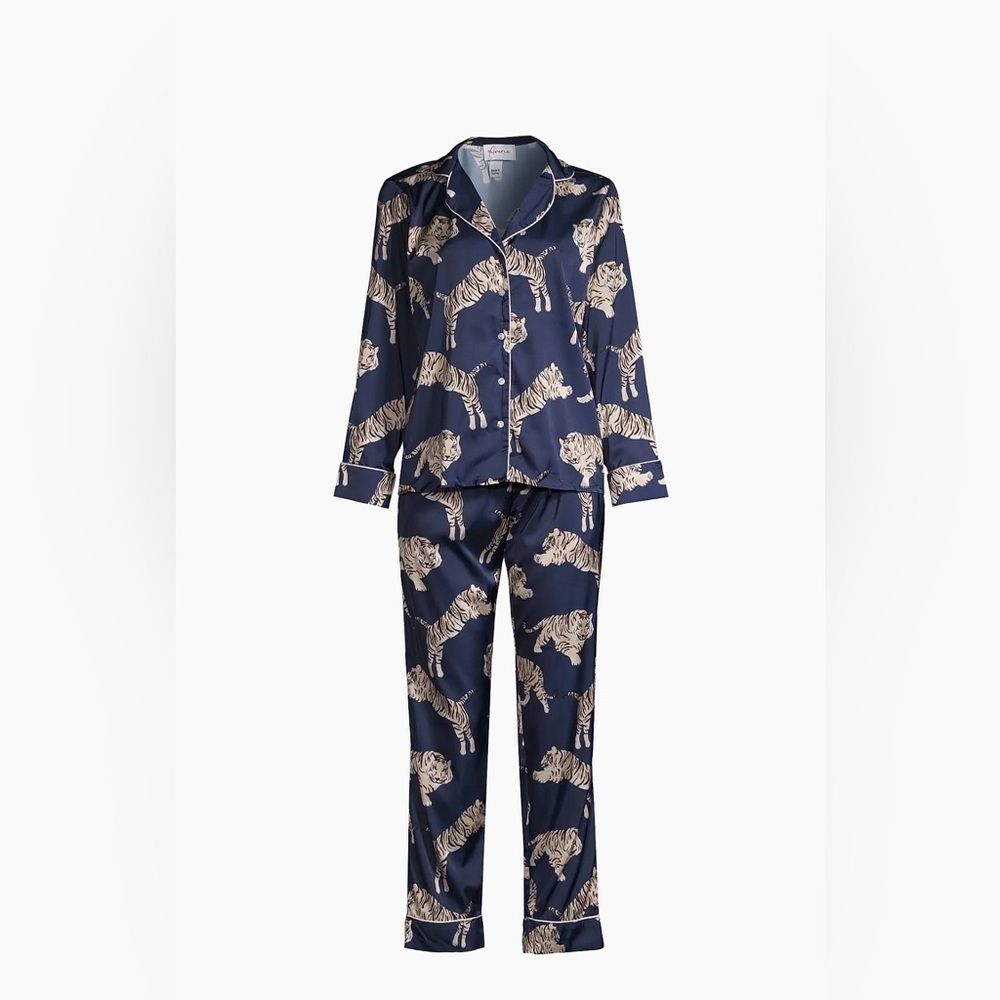 Averie two-piece Tiger Print Pajama Set in Emerald Green - Picture 2 of 13